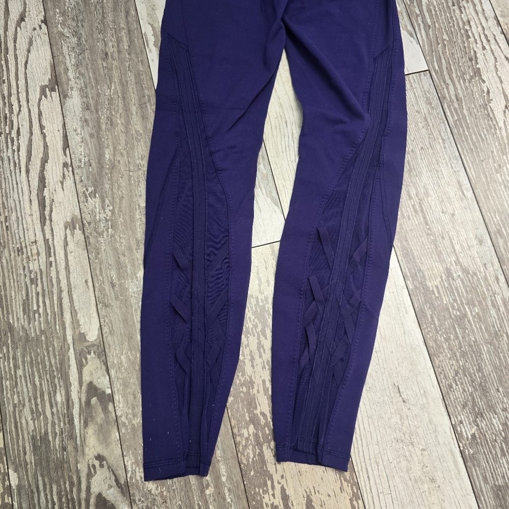 Lululemon Athletica Women's Essential Rhythm Emperor Blue Leggings Size 6 - Picture 6 of 12
